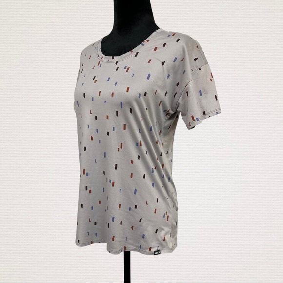 REI Co-Op Sahara Shirt Top Size Small Performance
Confetti Print Shirt Gray. - Picture 7 of 7